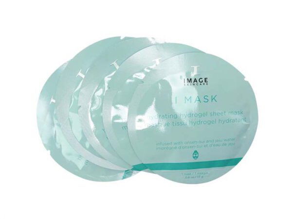 Verwen je droge huid met het I MASK - Hydrating Hydrogel Sheet Mask van Image Skincare, voor intense hydratatie. Een boost voor als je huid droog en vermoeid is.